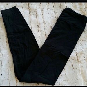 Black Lularoe tween leggings